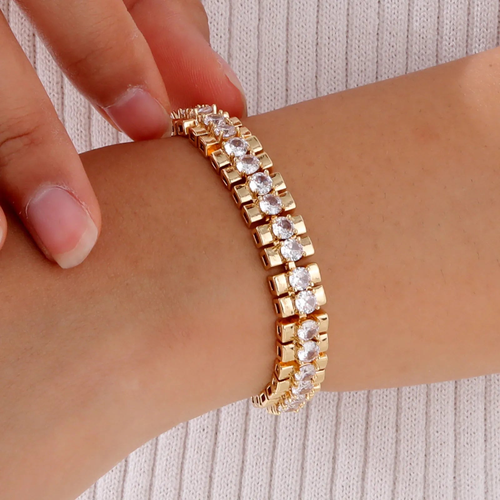 Luxury Paperclip Chain Bracelet – 14K Gold-Plated Adjustable Zircon Link Jewelry
