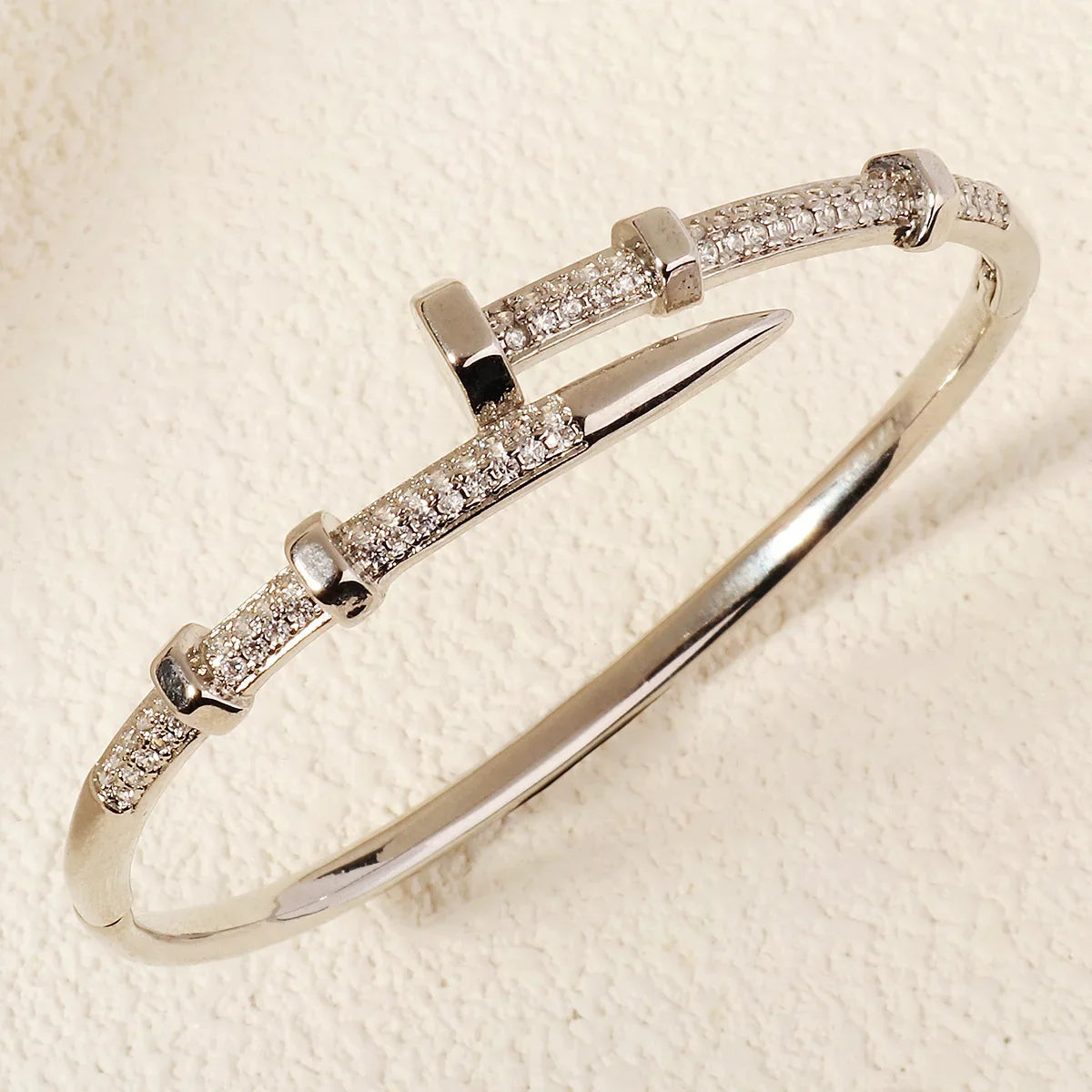 Luxury Zircon Screw Bangle – Elegant Women’s Bracelet for Every Occasion
