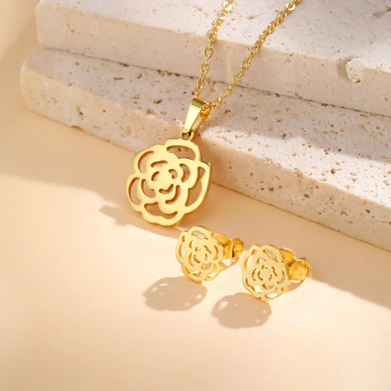 Giulisse Nature-Inspired Jewelry Set