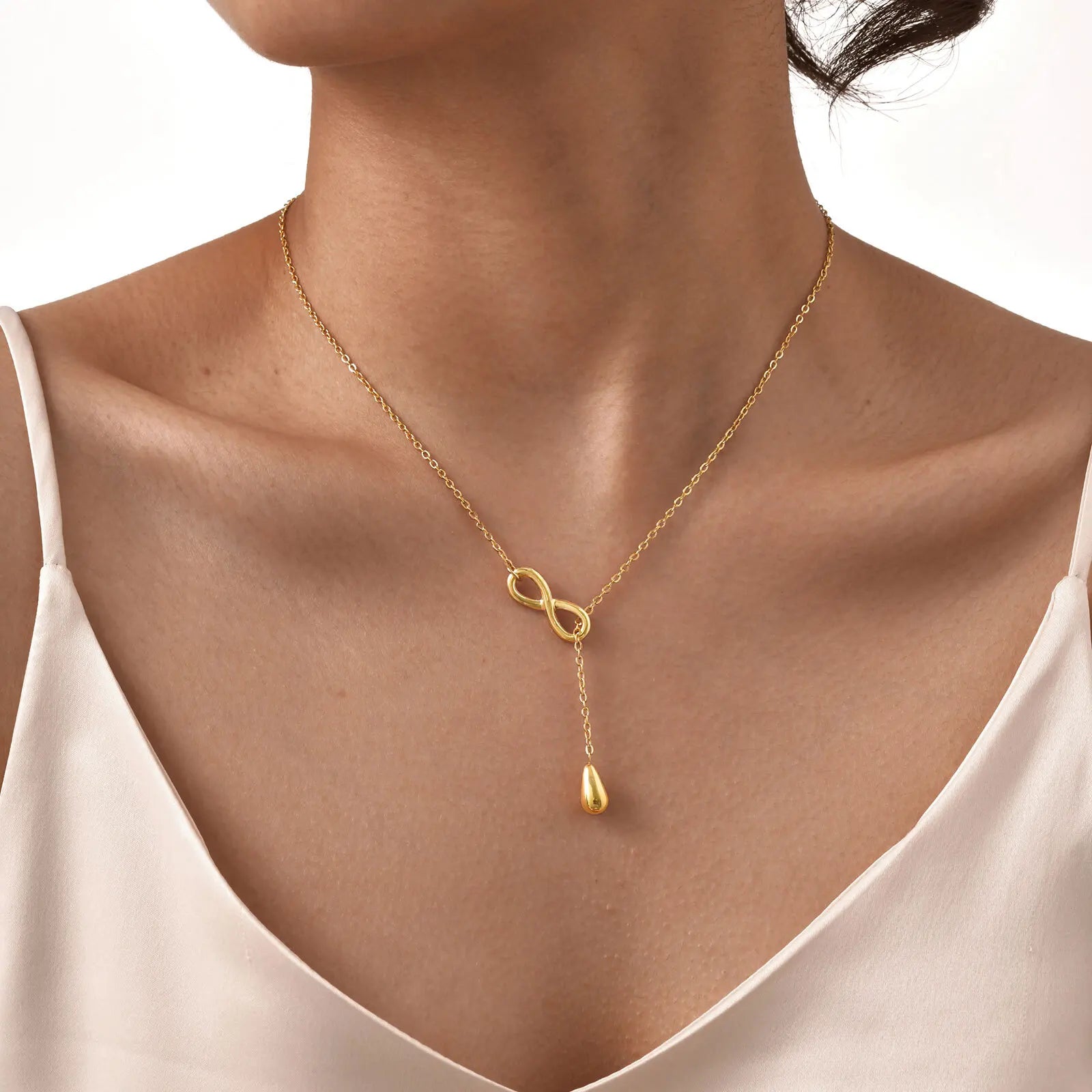 Giulisse Infinite Love Necklace