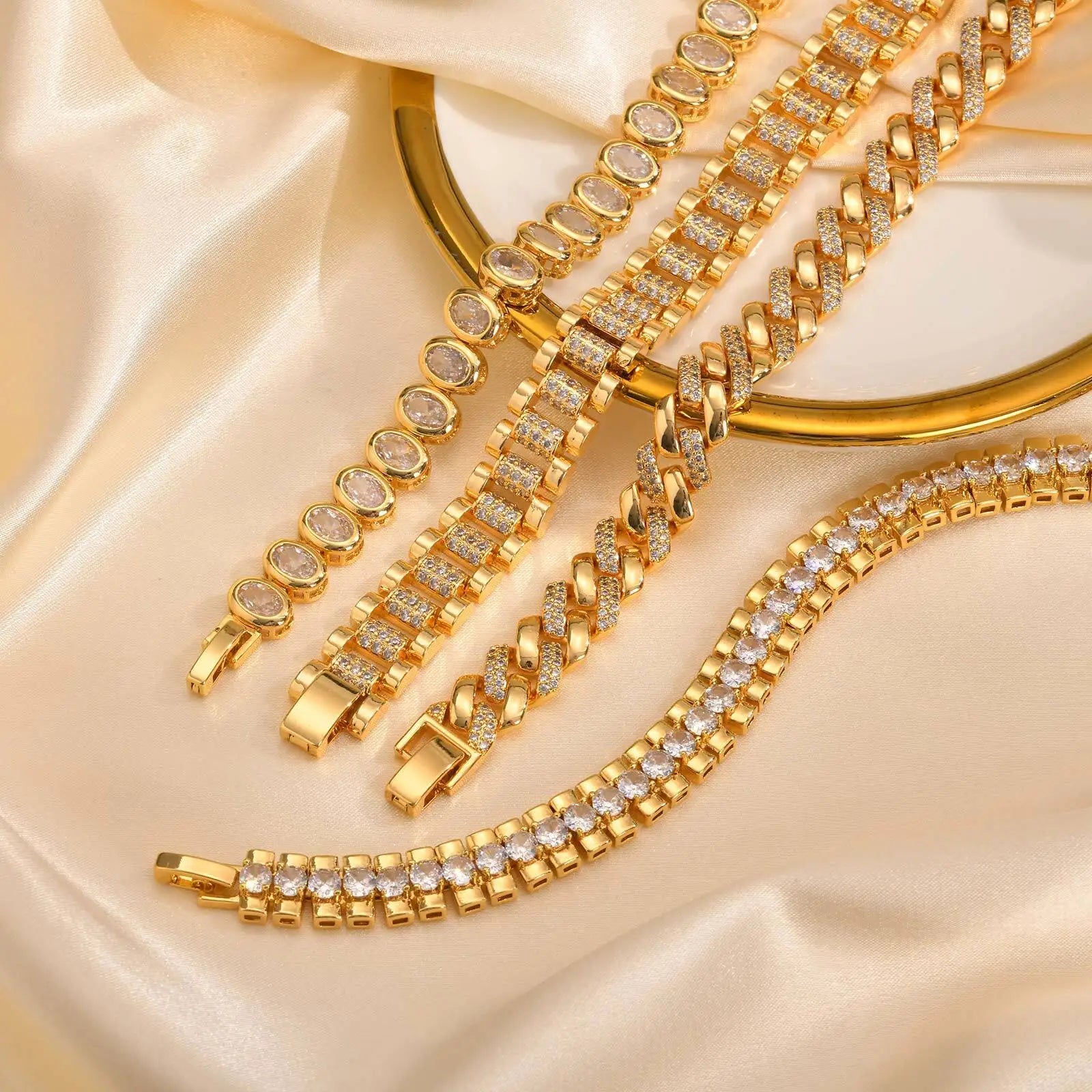 Luxury Paperclip Chain Bracelet – 14K Gold-Plated Adjustable Zircon Link Jewelry