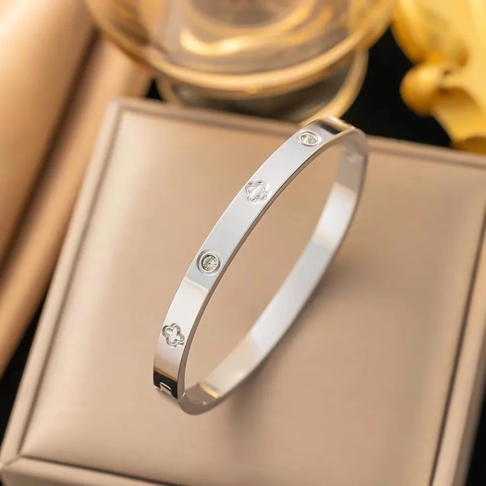 Elegant Clover Zircon Bangle – Gold Stainless Steel Bracelet for Women
