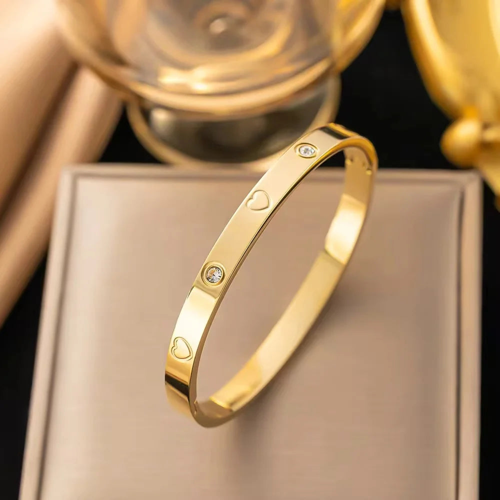 Elegant Clover Zircon Bangle – Gold Stainless Steel Bracelet for Women
