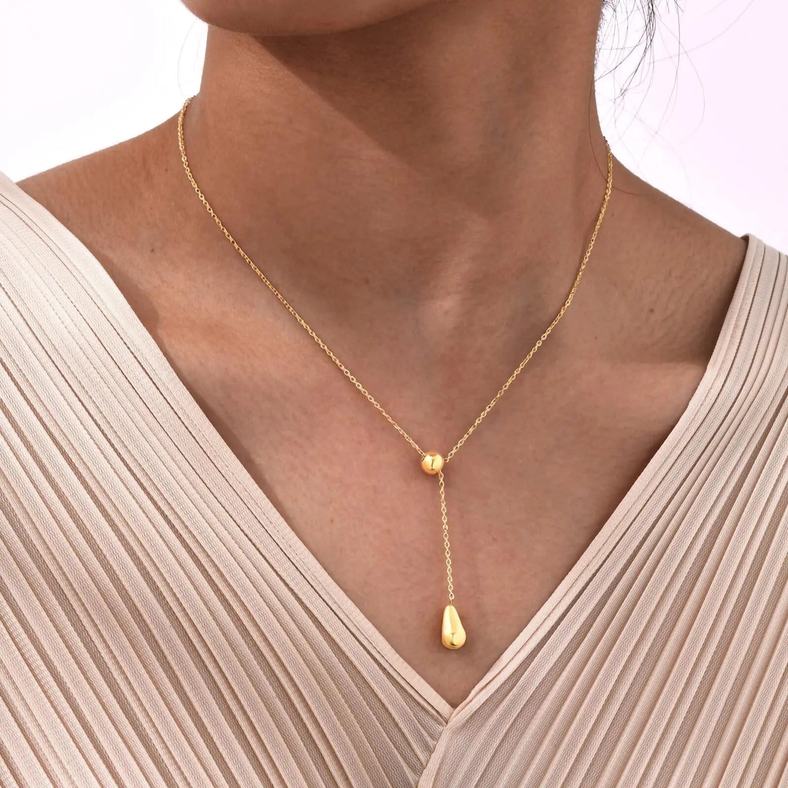Giulisse Infinite Love Necklace