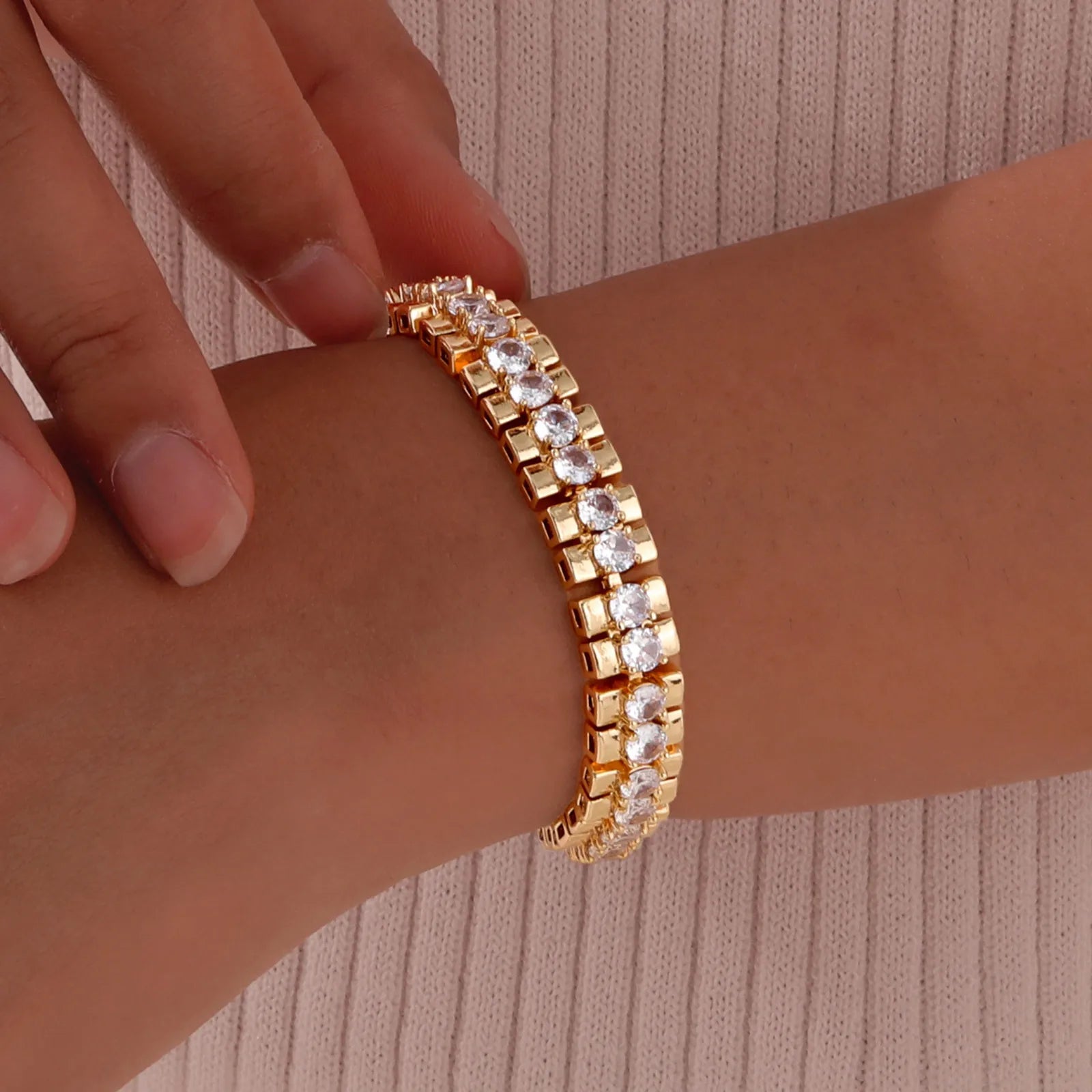 Luxury Paperclip Chain Bracelet – 14K Gold-Plated Adjustable Zircon Link Jewelry