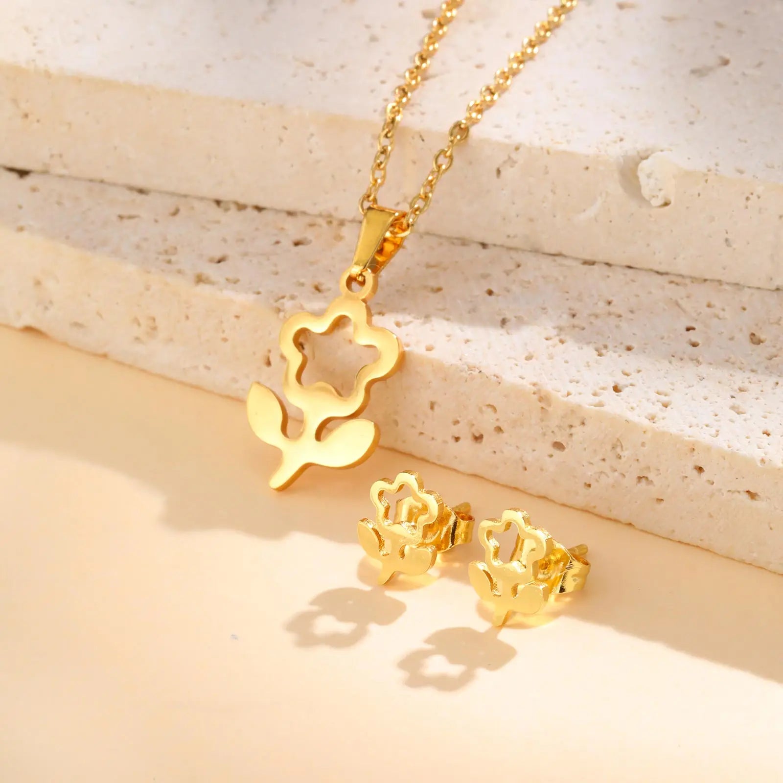 Giulisse Nature-Inspired Jewelry Set
