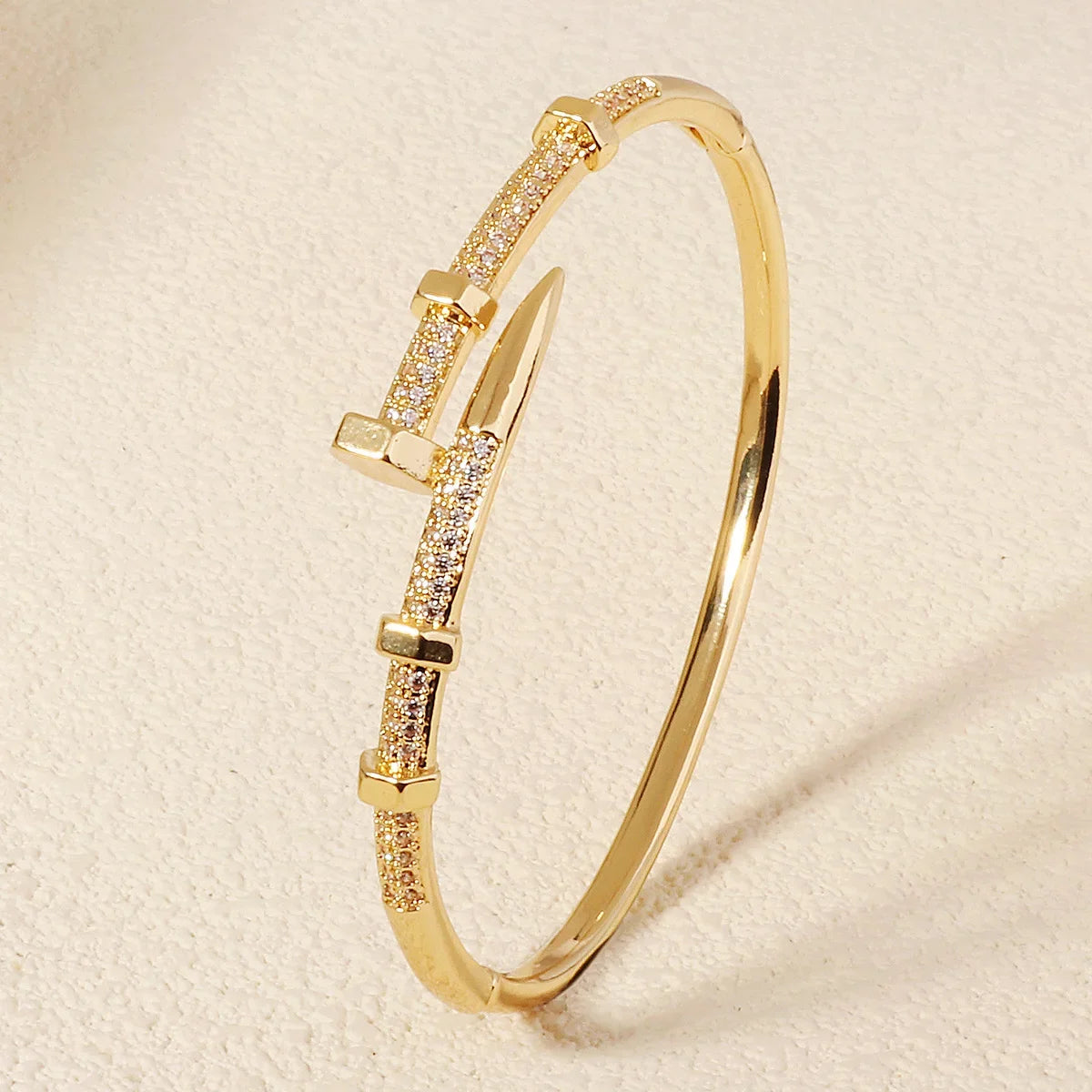 Luxury Zircon Screw Bangle – Elegant Women’s Bracelet for Every Occasion