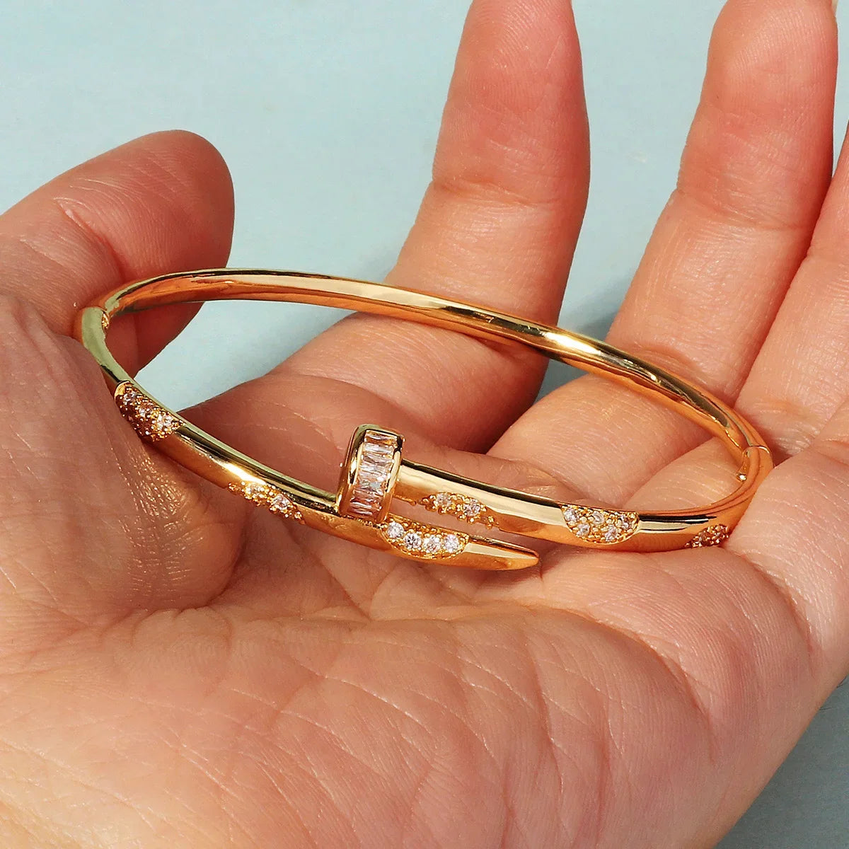 Luxury Zircon Screw Bangle – Elegant Women’s Bracelet for Every Occasion
