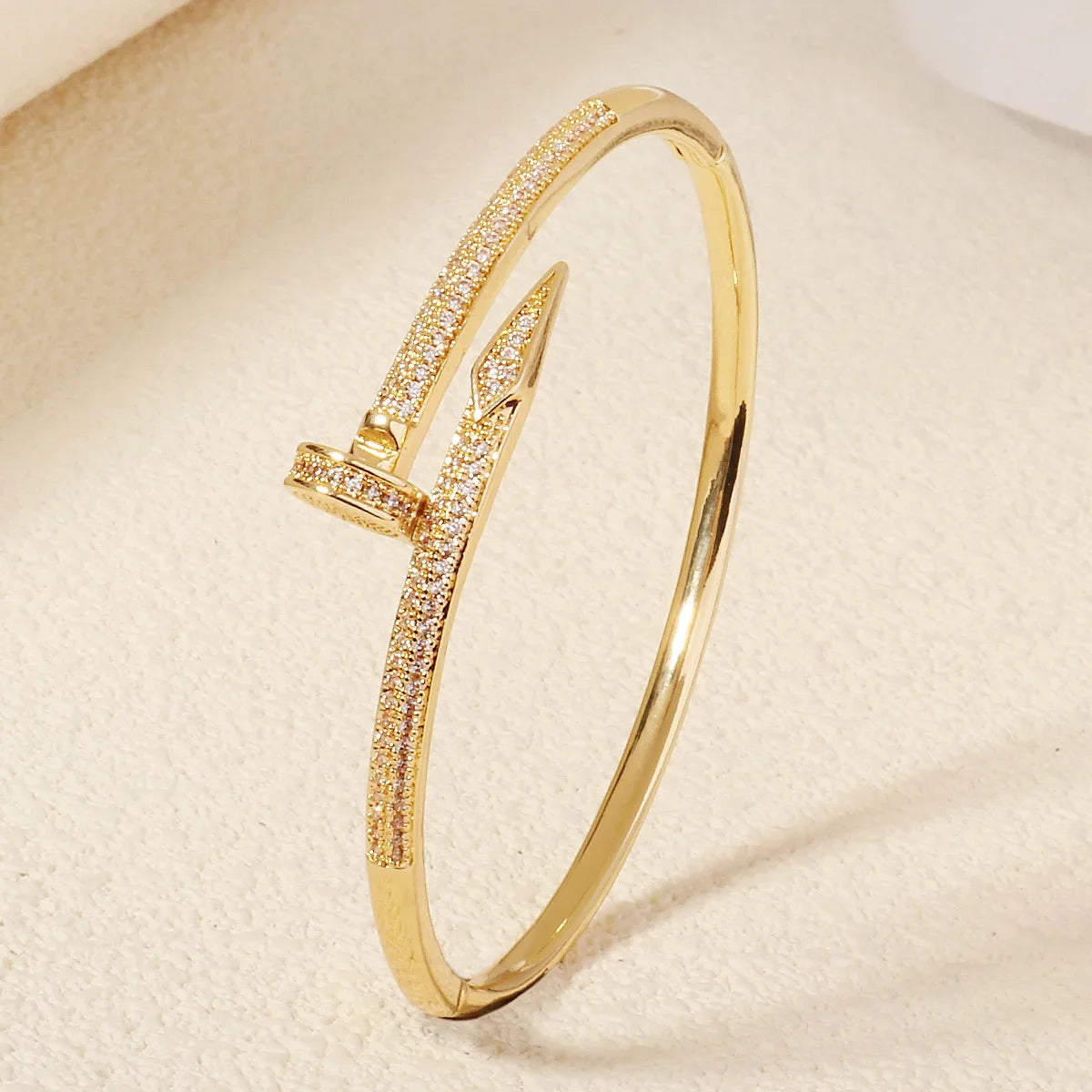 Luxury Zircon Screw Bangle – Elegant Women’s Bracelet for Every Occasion