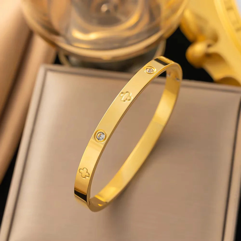 Elegant Clover Zircon Bangle – Gold Stainless Steel Bracelet for Women