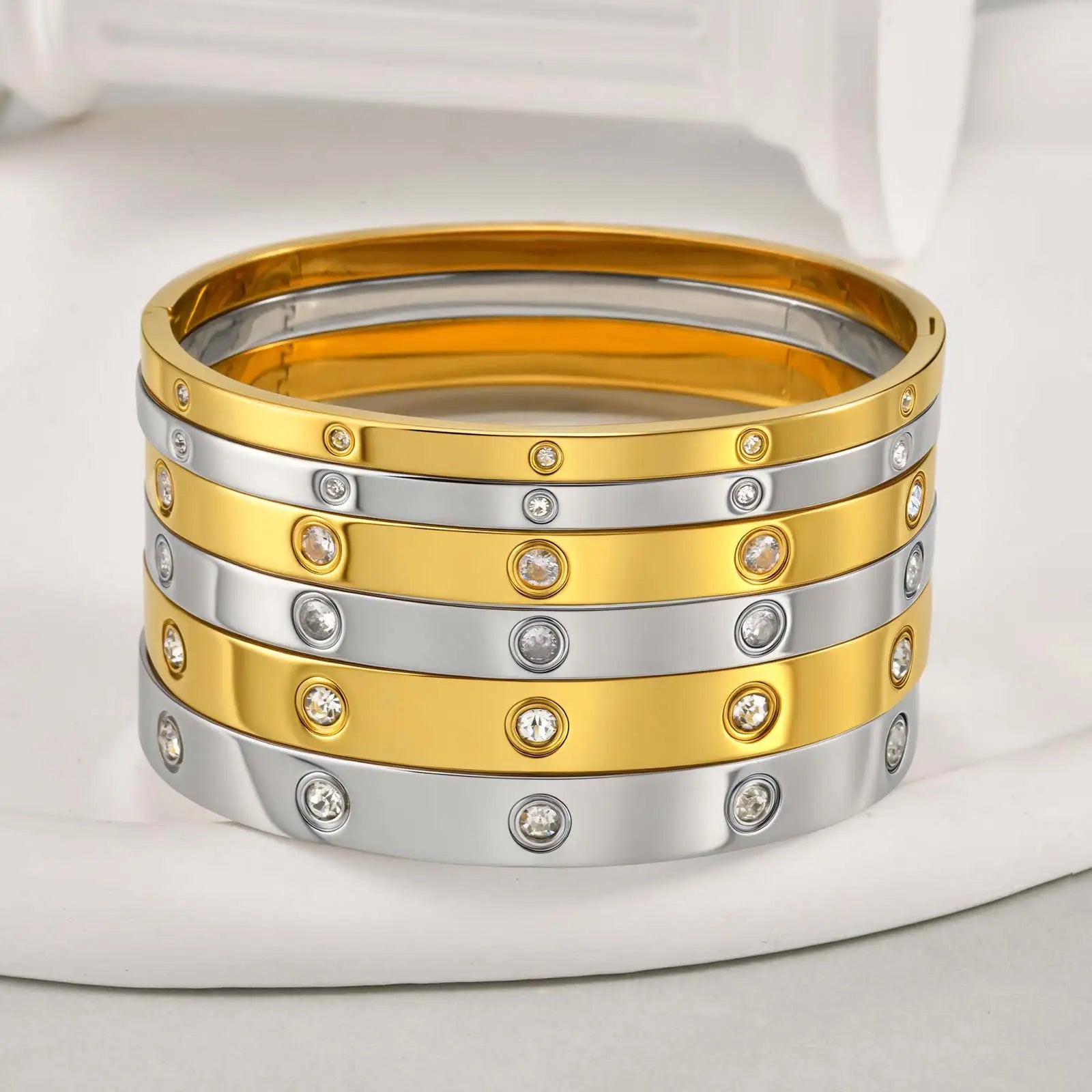 Luxury Gold-Plated Zircon Bangle – Waterproof Stainless Steel Bracelet for Women